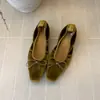 Zapatos retro de terciopelo para aumentar la altura tipo rollo de huevo, 2026 elegantes y modernos, nuevos para otoño, versátiles, elegantes, bailarinas.