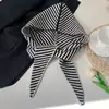 Bufanda y gorro de rayas coreanas de varios estilos para otoño e invierno, todo en uno, cálida bufanda tipo chal para mujer, gorro de punto de lana con capucha