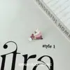 Broche Minimalista de Bádminton Exquisito de Alta Gama Lujo Versátil Personalidad Moda Temperamento de Alta Gama Broche Retro