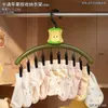 Bonito colgador de almacenamiento con forma de manzana con múltiples pinzas para secar calcetines y ropa interior de bebé, organizador doméstico multifuncional y tendedero