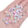 Acrílico Inglês Fundo Branco Cor Letra Única Contas Contas Planas Miçangas DIY Acessórios Materiais Acessórios de Educação Infantil