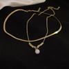Collar de perlas cuadradas pequeñas de doble capa estilo coreano para mujer, estilo moderno, estilo Spice Girls, cadena de clavícula, collar ligero de lujo con diseño de nicho.