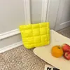 Bolsa de Maquiagem Xadrez Bordado Outono e Inverno Nova Cor Pura Design de Nicho Bolsa de Armazenamento Bolsa de Mão Leve Tendência Simples