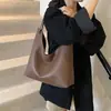 Bolso de Hombro Retro Simple Transfronterizo para Mujer 2026 Nuevo Nicho Versátil para Viajar Bolso Tote de Gran Capacidad