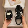 Retro Maillard Piel Suave Suela Blanda Correr Zapatos de Entrenamiento Alemanes Mujer 2026 Otoño Nuevo Cómodos Ligeros Versátiles Casuales Deportivos