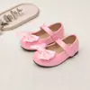 Sapatos Mary Jane Brilhantes com Laço para Meninas Sapatinhos de Festa/Performance Infantil Velcro Solado Macio Antiderrapante Sapatos Individuais de Princesa
