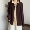 Coleção Outono/Inverno 2026: tamanhos grandes, camisas com gola de novo estilo, cardigãs simples color block e blusas de tricô em imitação de duas peças