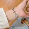 Pulsera Exquisita de Florales Azules y Blancos con Pedrería, Estilo Coreano de Lujo Ligero, Moda de Nicho con un Diseño Sofisticado, Joyería Versátil y Apilable