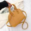 Bolsa de Axila com Textura de Luxo Feminina de Verão Portátil da Moda Nicho Bolsa Saco Retro Versátil Street Style Bolsa de Ombro Transversal
