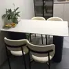 Juego de comedor minimalista con tablero de mesa de piedra negro mate, adecuado para apartamentos pequeños, estilo de lujo ligero, ideal para uso doméstico o propiedades de alquiler, mesa de comedor rectangular