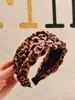 Nueva Diadema Retro Estampada de Leopardo para Primavera y Verano con un Toque de Lujo, Diadema Trenzada de Parte Alta, Diseño Ensanchado para Hacer que la Cabeza se Vea Más Pequeña