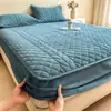 Novo Protetor de Colchão de Lã de Leite, Amigo da Pele, Espessado, Quente para o Inverno, Quarto de Dormitório Estudantil, Totalmente Envolvente, Lençol de Cama Antiderrapante Conjunto de Três Peças