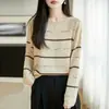 Suéter listrado de seda brilhante, estilo delicado, para mulheres, gola redonda, solto, justo, tricô, versátil para primavera e outono, pode ser usado sozinho ou como peça de base