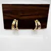 Exquisitos Pendientes de Clip Retro Acolchados Sin Agujero para Orejas para Mujer Pendientes de Bobina de Mosquitos de Doble Capa Pendientes de Nicho Lujo Accesible Gama Alta Verano