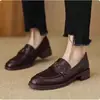 Mocassins retrô franceses, novos sapatos de couro slip-on estilo britânico outono 2026, sapatos femininos versáteis com salto plataforma JK