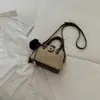 Bolsa de mão com design exclusivo para mulheres, coleção outono 2026, bolsa de ombro minimalista e descontraída estilo coreano, bolsa transversal da moda de cor sólida