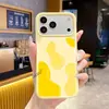La funda de teléfono más vendida de Amazon con patrón de olas retro y colorido, funda de silicona líquida para iPhone 17, cubierta para teléfono Apple 16