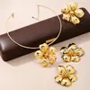 Moda Europea y Americana Transfronteriza Personalidad Sencilla Flor Tridimensional Gargantilla Pendientes Anillo Set de Múltiples Piezas Accesorios Versátiles Diarios