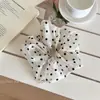 Scrunchie de Cetim Pérola com Bolinhas Estilo Coreano para Mulheres, Elástico Doce e Elegante para Coque, Acessório de Cabelo Versátil para o Dia a Dia