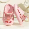 Sandalias de Verano para Niños Estilo Coreano Pantuflas para Niños Niños y Niñas Nuevas de Eva Color Puro Zapatos de Playa con Agujero para el Dedo del Pie