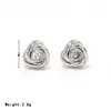 Pendientes de Flor de Rosa de Nuevo Estilo Transfronterizos, Sensación de Lujo Ligero y Gama Alta, Diseño Versátil Electrochapado en Acero de Titanio, Accesorios de Pendientes de Estambres de Flor para Mujer