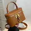Bolso pequeño de alta calidad para mujer, primavera/verano 2023, nuevo bolso de mensajero de nicho de moda, bolso de cubo portátil popular para mujer