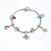 Pulsera de Navidad al por mayor Estilo Punk Metal Frío Europeo y Americano Accesorios de Árbol de Navidad Copo de Nieve Pulsera de Regalo de Nicho para Mujeres