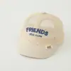 Gorra tipo pico de pato para niños estilo japonés, súper linda, con letras de amigos, gorra de béisbol para niñas, protección solar de verano, gorra de malla para bebé, transfronteriza