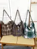 Bolso Cruzado de Hombro de Cuadros Retro Nuevo Otoño/Invierno 2026, Bolso Tote de Estilo Mori Artístico Perezoso para Viajes de Negocios de Mujeres