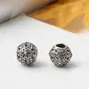 Huiyue nuevo retro DIY metal plata antigua con cuentas flor de seis pétalos pulsera redonda accesorios fábrica de cuentas al por mayor