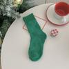 Nuevos calcetines rojos de Navidad de invierno, calcetines lindos y gruesos de longitud media, calcetines cálidos para mujer de color liso con cabeza de alce de toalla