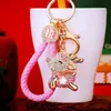 Llavero de Ciervo Sika de la Suerte Incrustado con Diamantes Estilo Chino Colgante para Bolso de Mujer Anillo de Llavero Metálico Regalo de Negocios