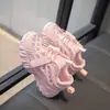 Tenis para Niñas 2025 Primavera Nuevo Estilo Cuero Impermeable Resistente al Desgaste Zapatos de Papá Niños Medianos y Grandes Exterior Suela Blanda Zapatos Casuales