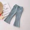 Pantalones de Campana de Mezclilla Azul Claro para Niñas 2023 Pantalones Elásticos para Bebé Pantalones Largos Ligeramente Acampanados para Bebés para Ropa de Exterior Primavera y Otoño Marca de Moda