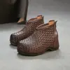 Jiezhou 2026 Nova Coleção de Outono: Botas de Cano Curto Feitas à Mão, Couro Bovino de Primeira Camada, Tecidas, Aumentam a Altura, Estilo Retrô, Sapatos Versáteis para o Dia a Dia para Mulheres