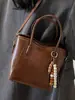 Bolso tipo bandolera cubo de aspecto elegante para mujer 2025 Invierno Nuevo Bolso de mano casual Popular Bolso de hombro Bolso cruzado retro