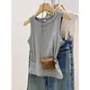 Top Branco Plissado de Gola Redonda Sem Mangas para Mulheres no Verão, Camisola Versátil com Fio Ajustada para Meninas Quentes Usarem Fora