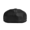 Boné Forward com Forro de Lã à Prova de Frio para Outono e Inverno para Meia-Idade e Idosos Proteção de Orelha Quente de PU para Exterior Boné de Pato para Homens, Velho e Avô Chapéu