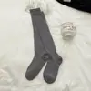 Meias Finas Translúcidas Divertidas para Mulheres, Meias Longas de Cor Sólida Estilo JK, Meias de Cano Alto Semi-Transparentes Amassadas, Tendência de Verão