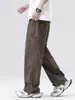 Pantalones casuales de trabajo al aire libre estilo americano moderno 2026 para hombre de Maple House, pantalones rectos de pierna ancha finos de algodón liso