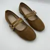 2026 Primavera/Outono Novos Sapatos Mary Jane de Camurça Femininos Bico Redondo Sola Plana Tiras com Fivelas Duplas Retro Francês Versáteis Sapatos Individuais Atacado