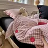 Conjunto de cuatro piezas de jacquard lavado estilo minimalista con botones, sábana bajera y funda nórdica de algodón lavado, juego de tres piezas de sábana bajera ajustada para dormitorio de estudiante 4