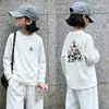 Camiseta de Manga Larga para Niña 2026 Nueva Primavera y Otoño Capa Base para Bebés Algodón Puro Niños Medianos y Grandes Cuello Redondo Top Lindo