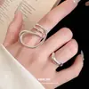 Anillo Abierto Redondo Retorcido Geométrico de Doble Capa Europeo y Americano Juego de Dos Piezas Personalidad Exagerada Anillo de Dedo Exquisito Joyería de Mano Versátil para Mujeres