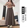 Calça pantalona marrom feminina, estilo novo outono 2026, solta e relaxada, com uma vibe casual e descontraída