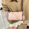 Bolso tipo almohada de moda 2025, Bolso de hombro cruzado elegante de gran capacidad, Bolso de viaje casual suave y simple