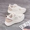 Tênis Esportivo Feminino 2026 Novo Primavera Verão Versátil Sola Grossa Tênis Pai Sapatos Femininos Fazem os Pés Parecerem Menores Sola Macia Tênis Casuais para Corrida