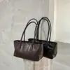 Bolsa Retrô Feminina Grande Capacidade 2026 Nova Outono Inverno Versátil Simples Bolsa de Ombro Casual Moda Bolsa Tote para o Dia a Dia