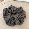 Ligas para el cabello de lana suave con estampado de leopardo estilo coreano para otoño e invierno, accesorios para el cabello versátiles de moda coreana, bandas para el cabello de coleta baja para mujer