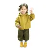 Conjunto de Otoño para Niñas 2026 Nueva Moda Chaqueta Amarilla con Capucha Cortavientos y Conjunto de Pantalones Jogger para Niños